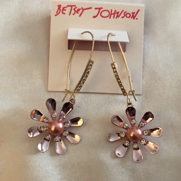 Betsey Johnson Pink Metallic Flower Drop Earrings Faux Pearl & Crystal NWT - Picture 2 of 10